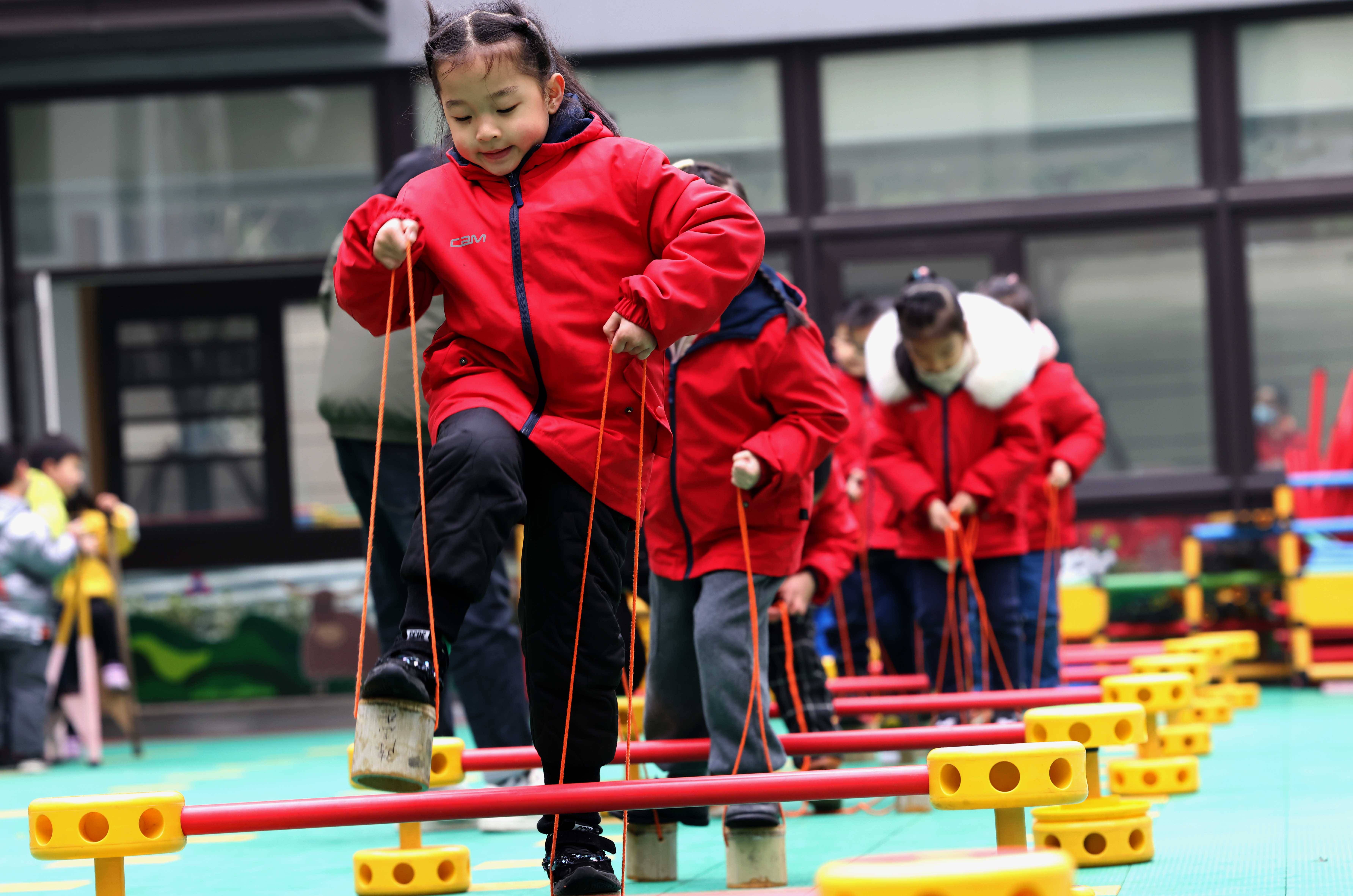 幼儿园手机游戏_幼儿手机游戏兴趣班_兴趣班幼儿手机游戏教案