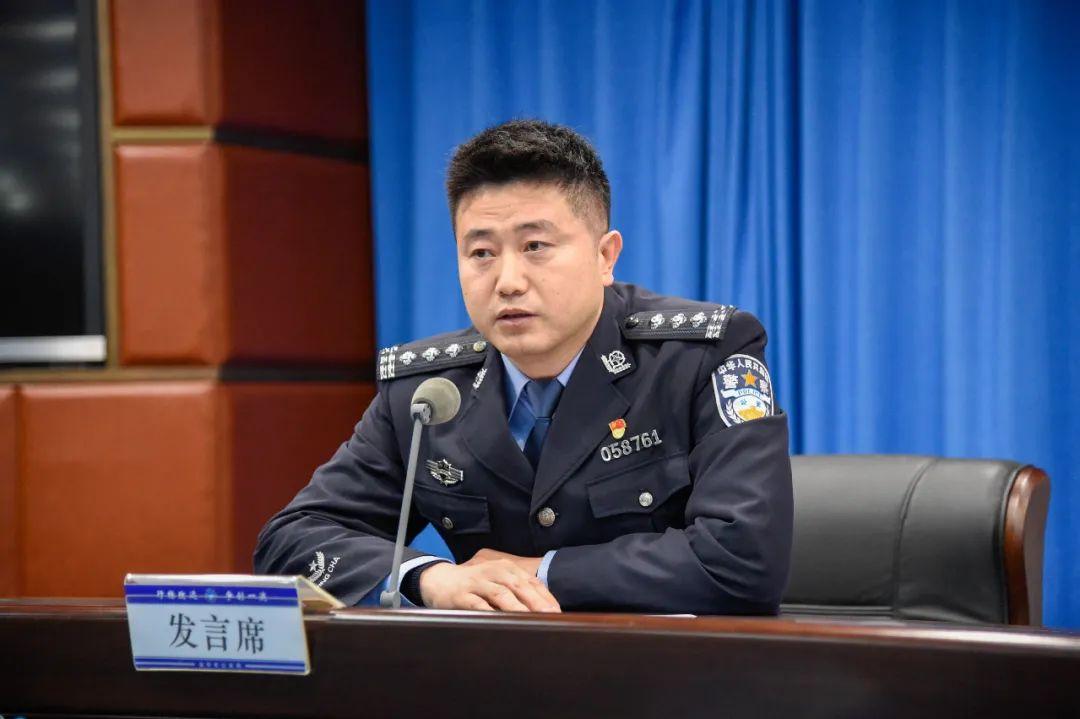 警局经营手机游戏_手机游戏警察_警察局手游